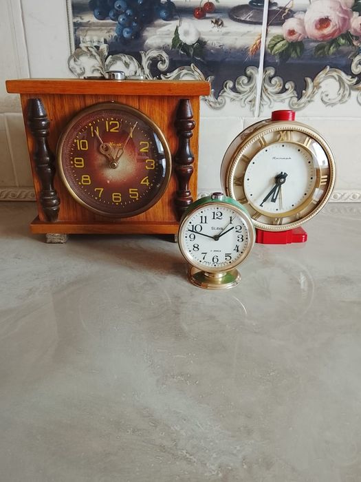 Часы и будильники ссср все в рабочем состоянии