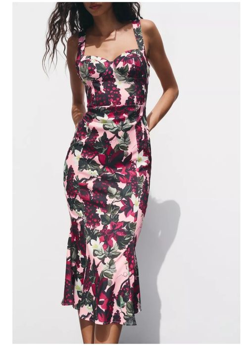 Vând rochii ZARA noi cu eticheta