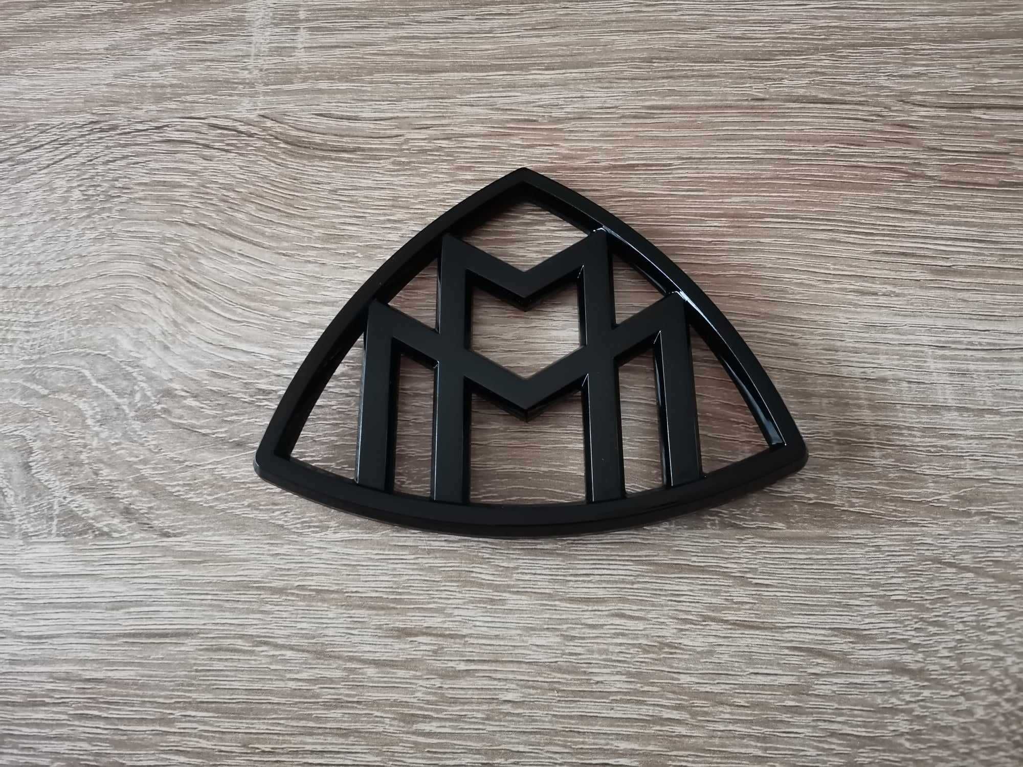 Майбах Maybach черна задна емблема