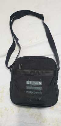 Оригинална мъжка чантичка Guess 22 х 22 см.