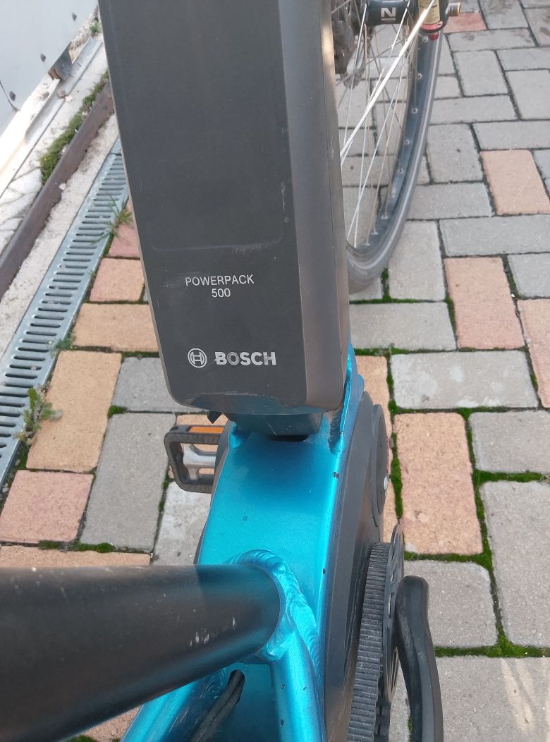Vând bicicleta electrica cu motor Bosch performance line CX