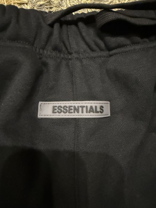 Pantaloni essentials marime s