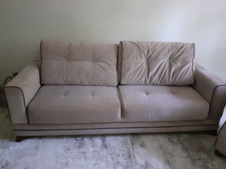 Диван цвет пудра