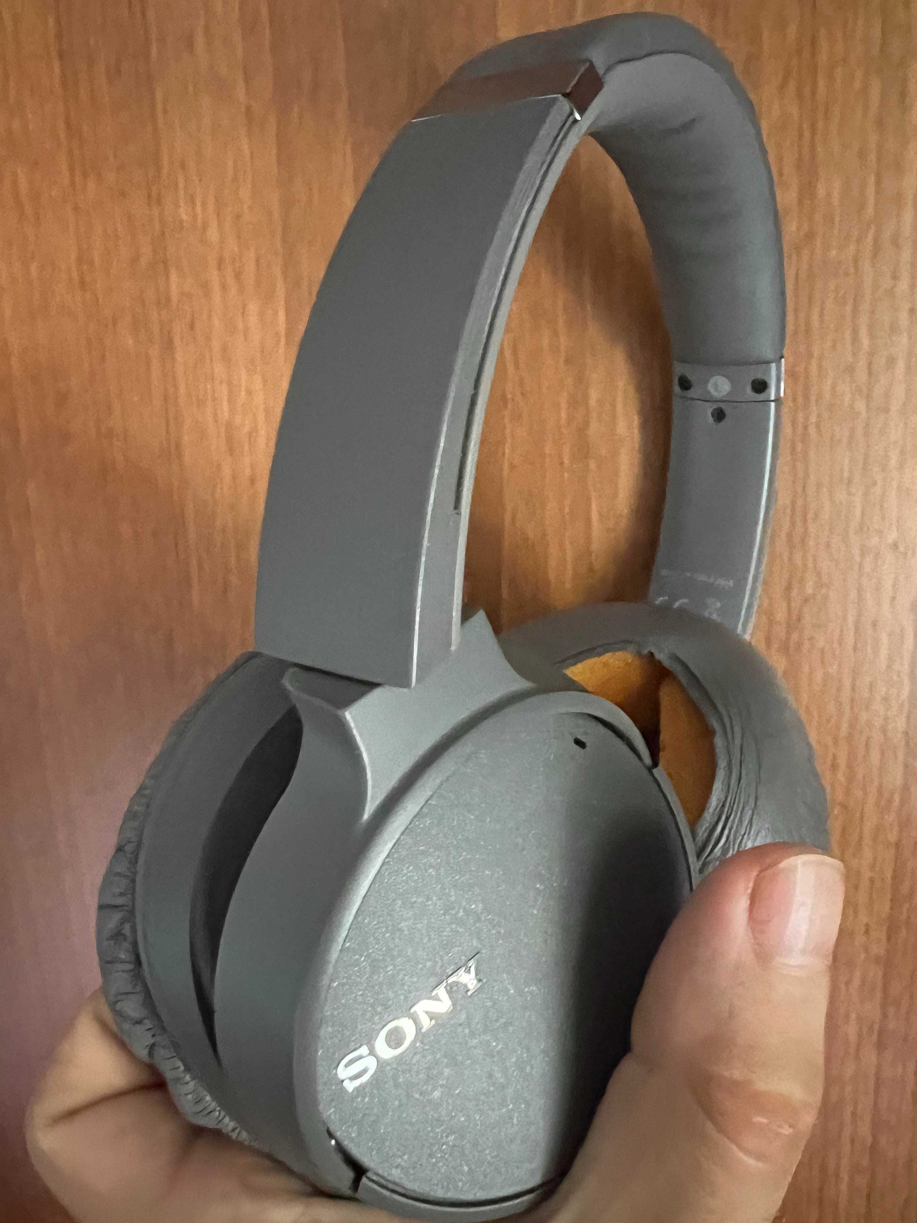 Căști wireless SONY cu noise cancelling WH-CH700N