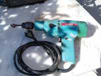 Двускоросттна бормашина Bosch