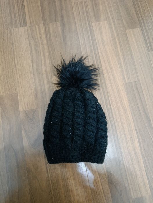 Căciulă de damă groasă, tricotată, Avanti, cu pompon și căptușeală fle