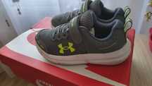 Adidași Under Armour Nr 33