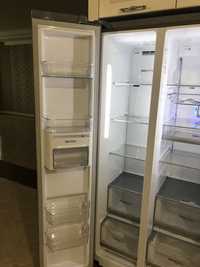 Холодильник двух дверный Samsung