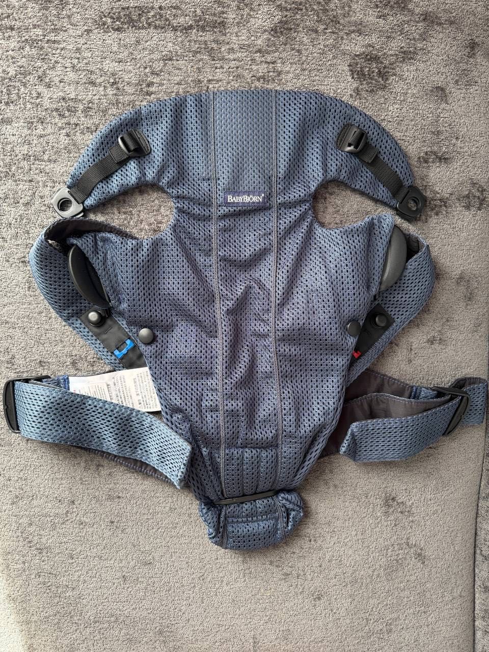 Ергономична раница BabyBjörn Airy Mesh за новородено – като нова!