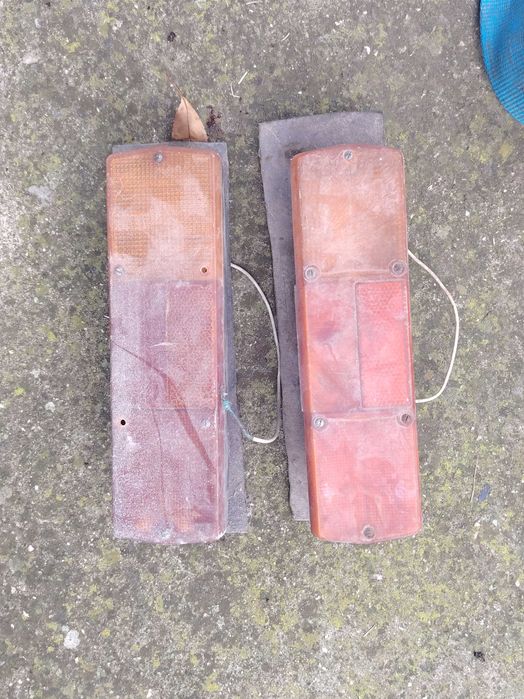 Задни стопове за товарна кола