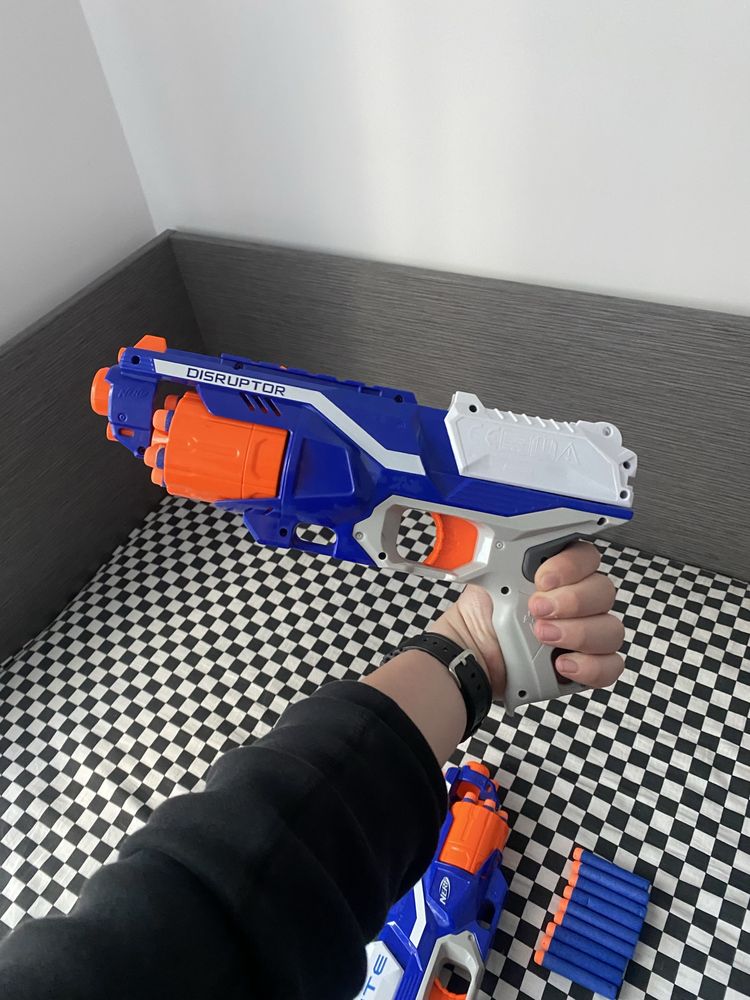 Nerf пистолет