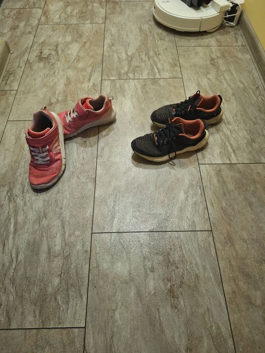 Намалени на 12лв Маратонки+подарък втори