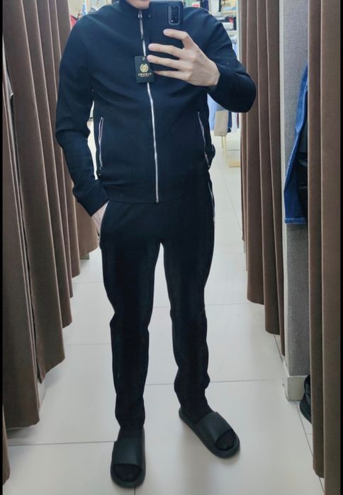 Продам мужской костюм