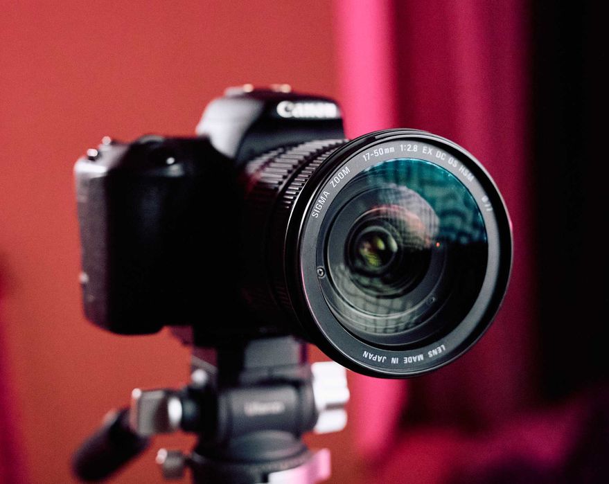 Canon 200d + Sigma 17-50mm f/2.8 EX DC OS HSM