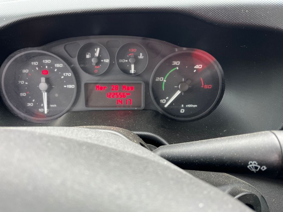 Iveco Daily 35C15 basculabil pe 3 parti, cat B, autoriz 3.5 t,