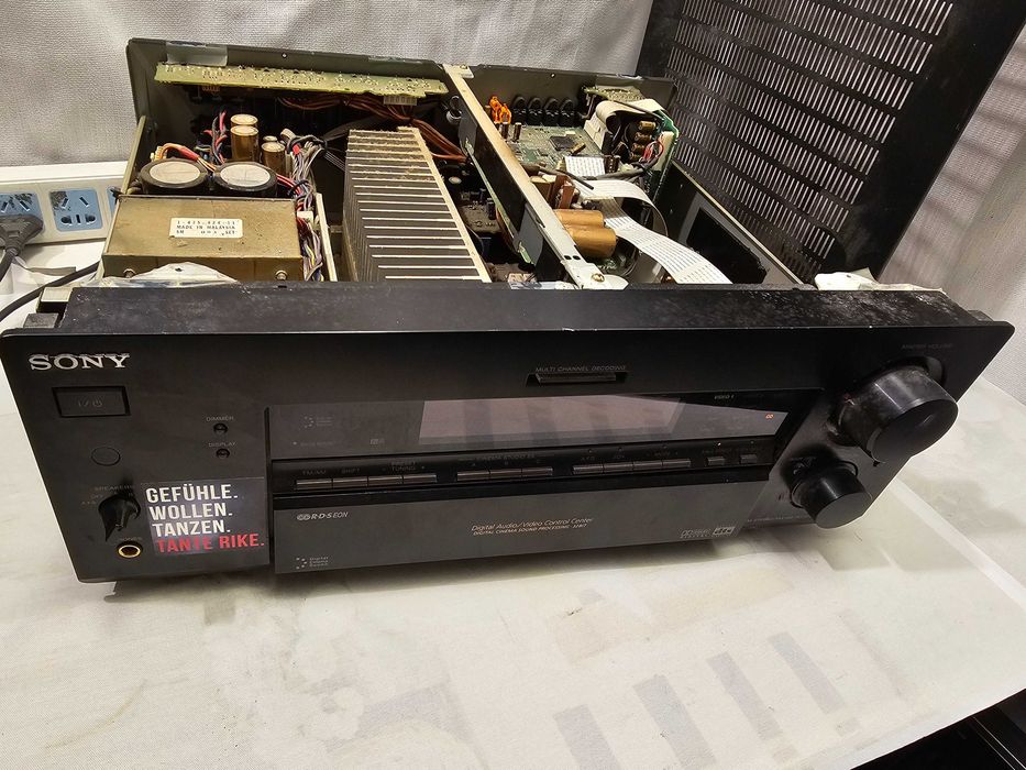 Defect Amplificator Sony STR-DB 940 QS demembrez