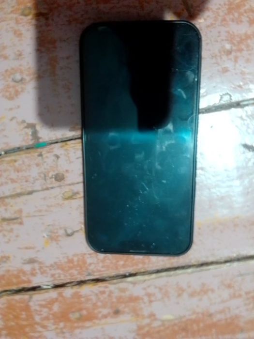 Продам айфон 13 или обмен на два айфон 11,12