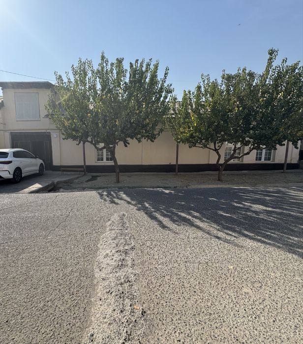 Мирзо улугбек район 6 сотих ер хисобида уй сотилади 80 kv zahvatam bor