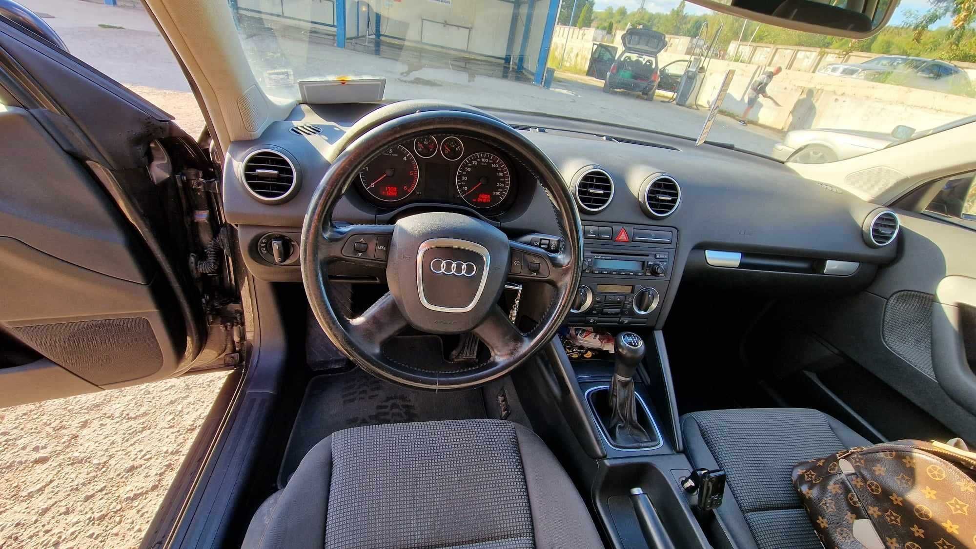 Audi a3 8pa 1.9TDI 105кс 4 врати !