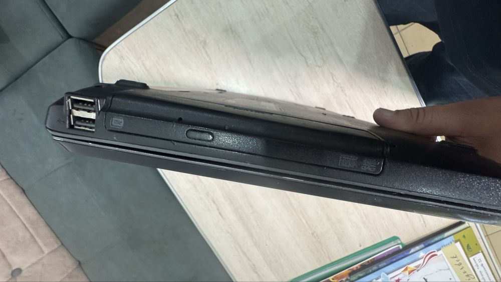 Notbuk Samsung sotiladi