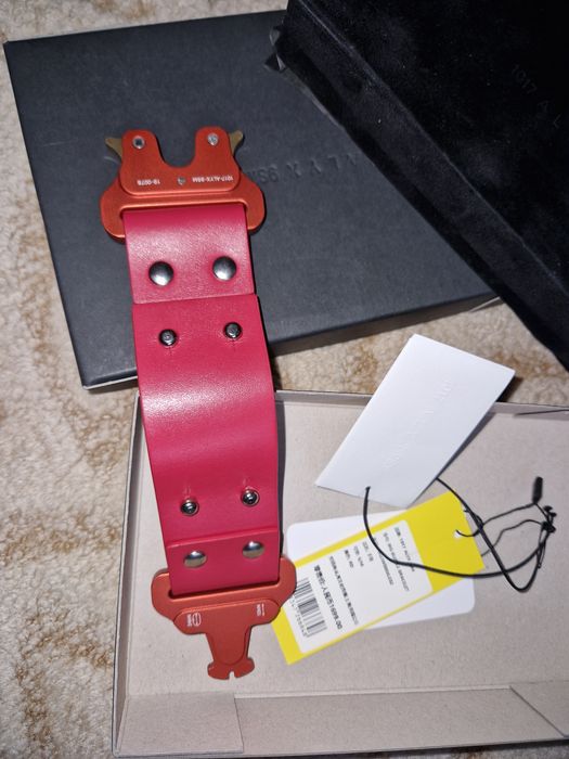 1017 ALYX 9SM Big Buckle bracelet