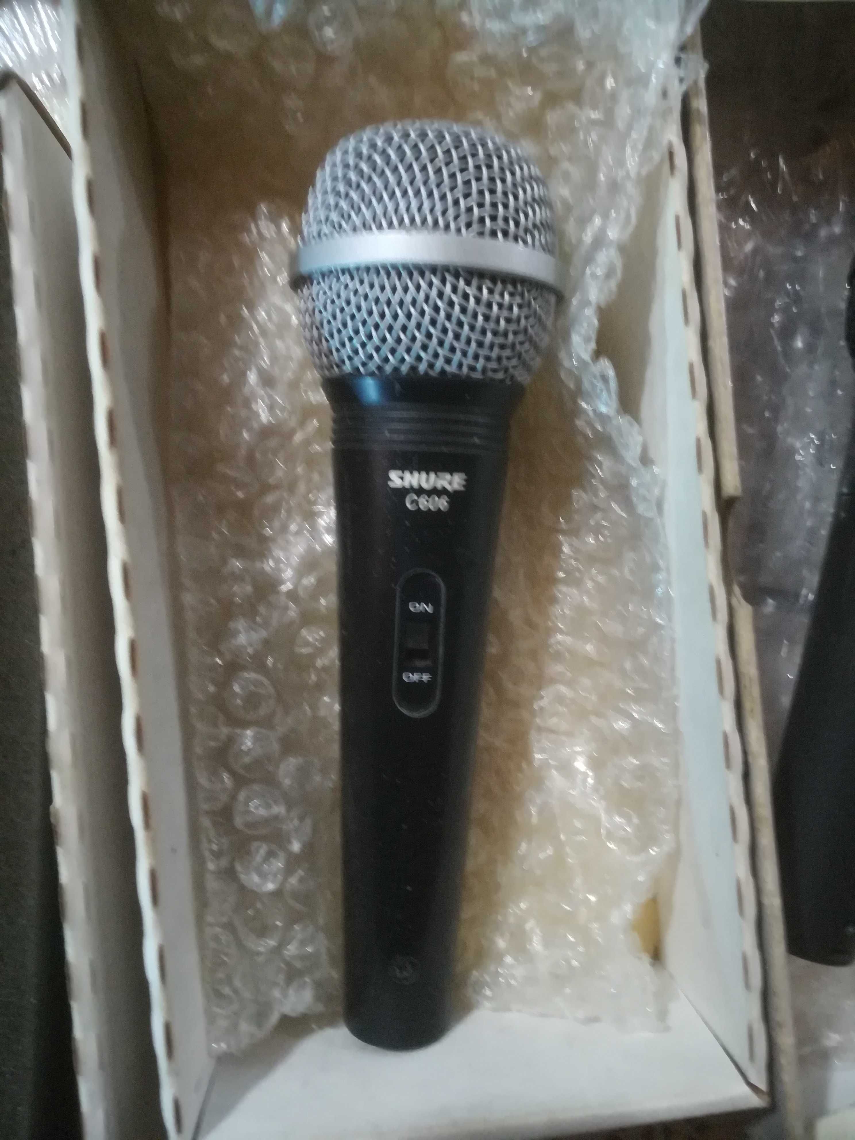 Продавам микрофони SHURE С 606