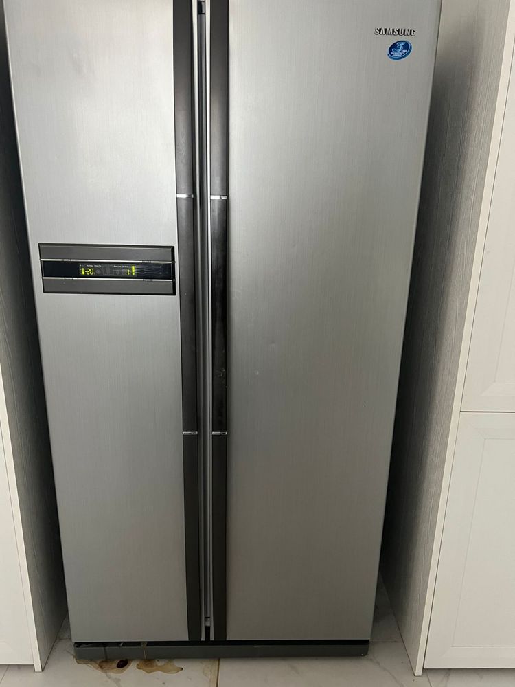 Продаем холодильник Samsung