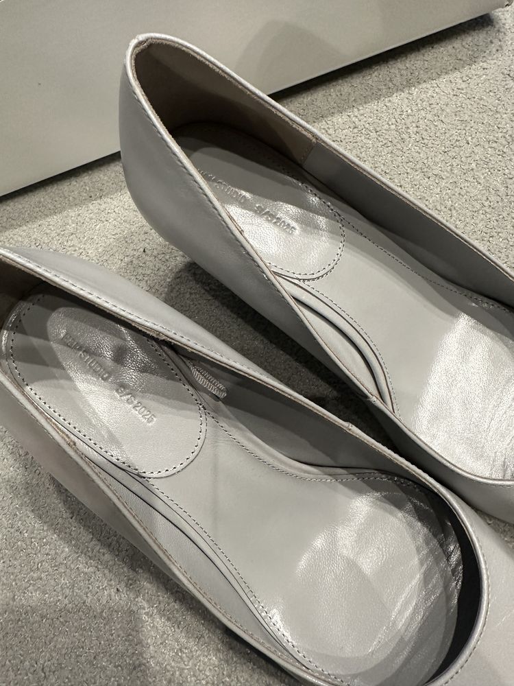 HM studio collection сиви обувки