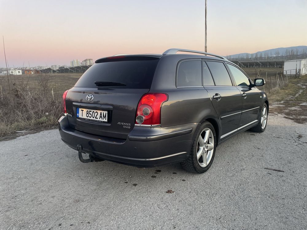 Toyota Avensis 2.2 D-Cat 130kW (177к.с.)