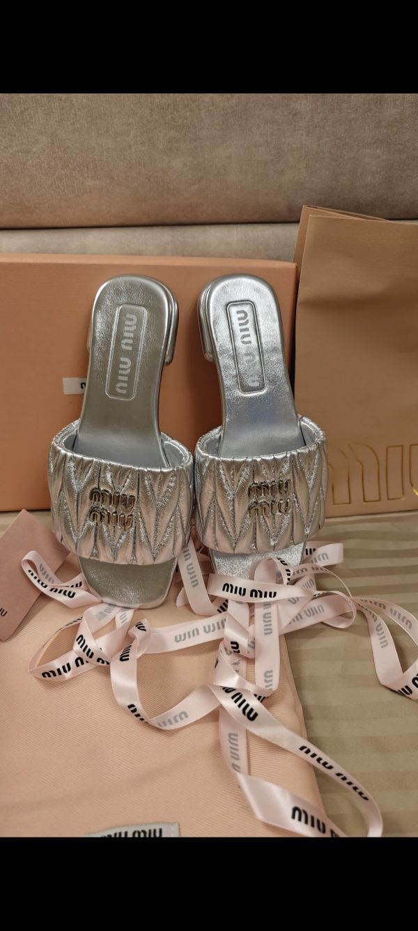 Дамски чехли Miu Miu