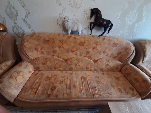 Продам диван мягкий