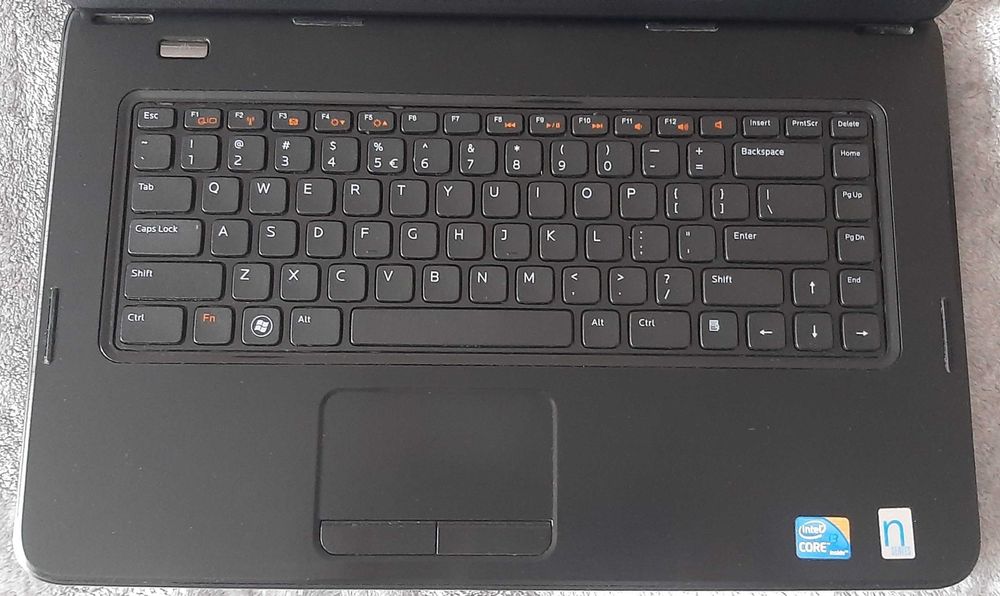 Laptop Dell Inspiron N5040