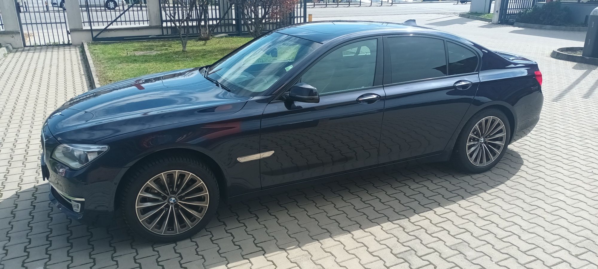 BMW 740D Xdrive full option