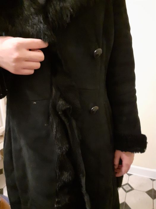 Дубленка черного цвета