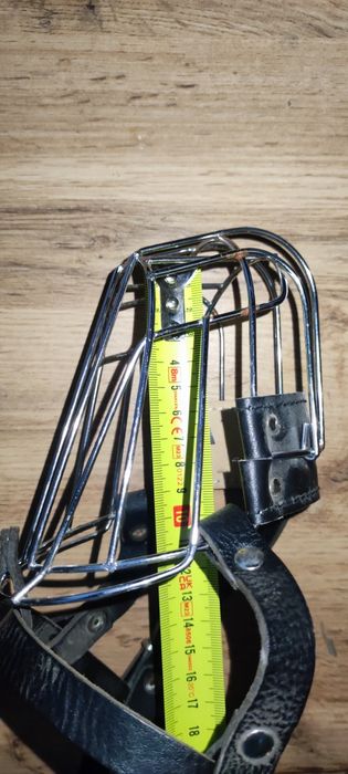 Vand botniță caine