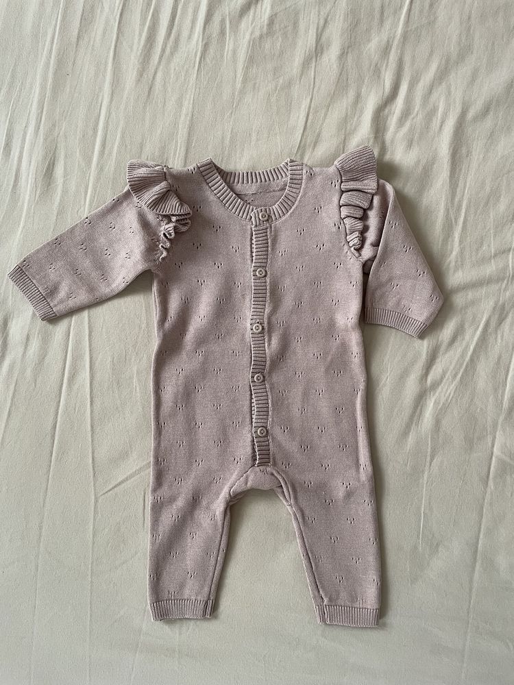 Combinezon tricotat bebe H&M mărimea 56