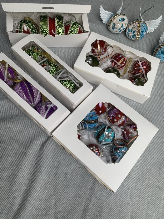 Seturi unicate cu globuri