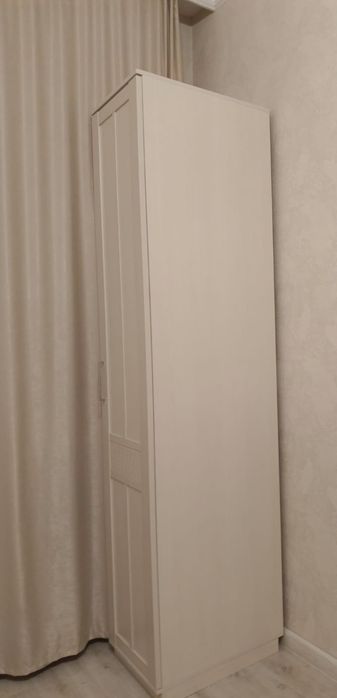 Продам спальный гарнитур без кровати