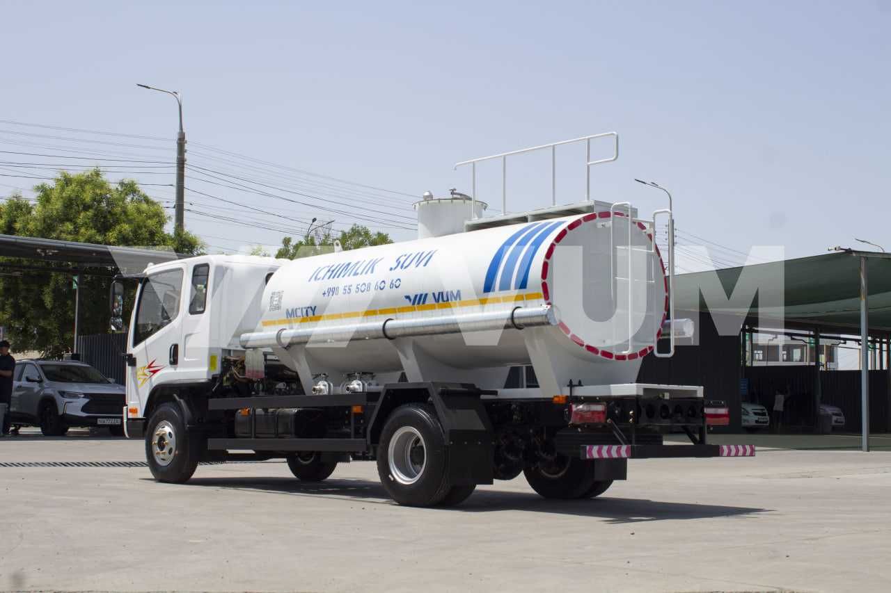 Водовоз питьевой воды FAW Tiger V 4х2 6 куб
