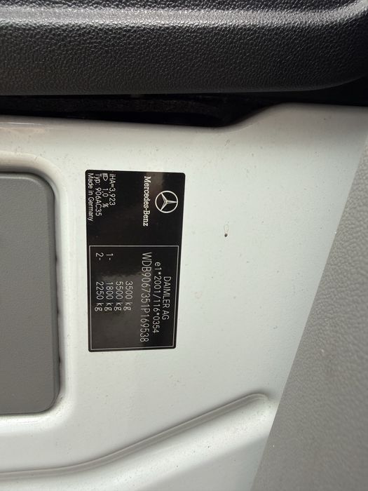 Mercedes Sprinter basculabil pe 3 parti