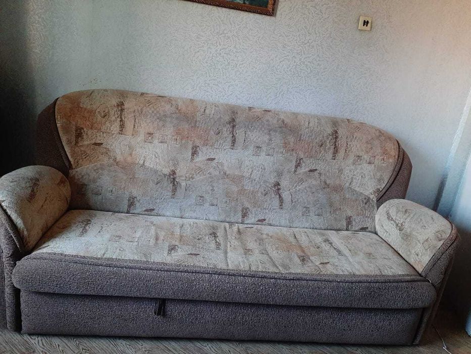 Диван с креслом  б/у