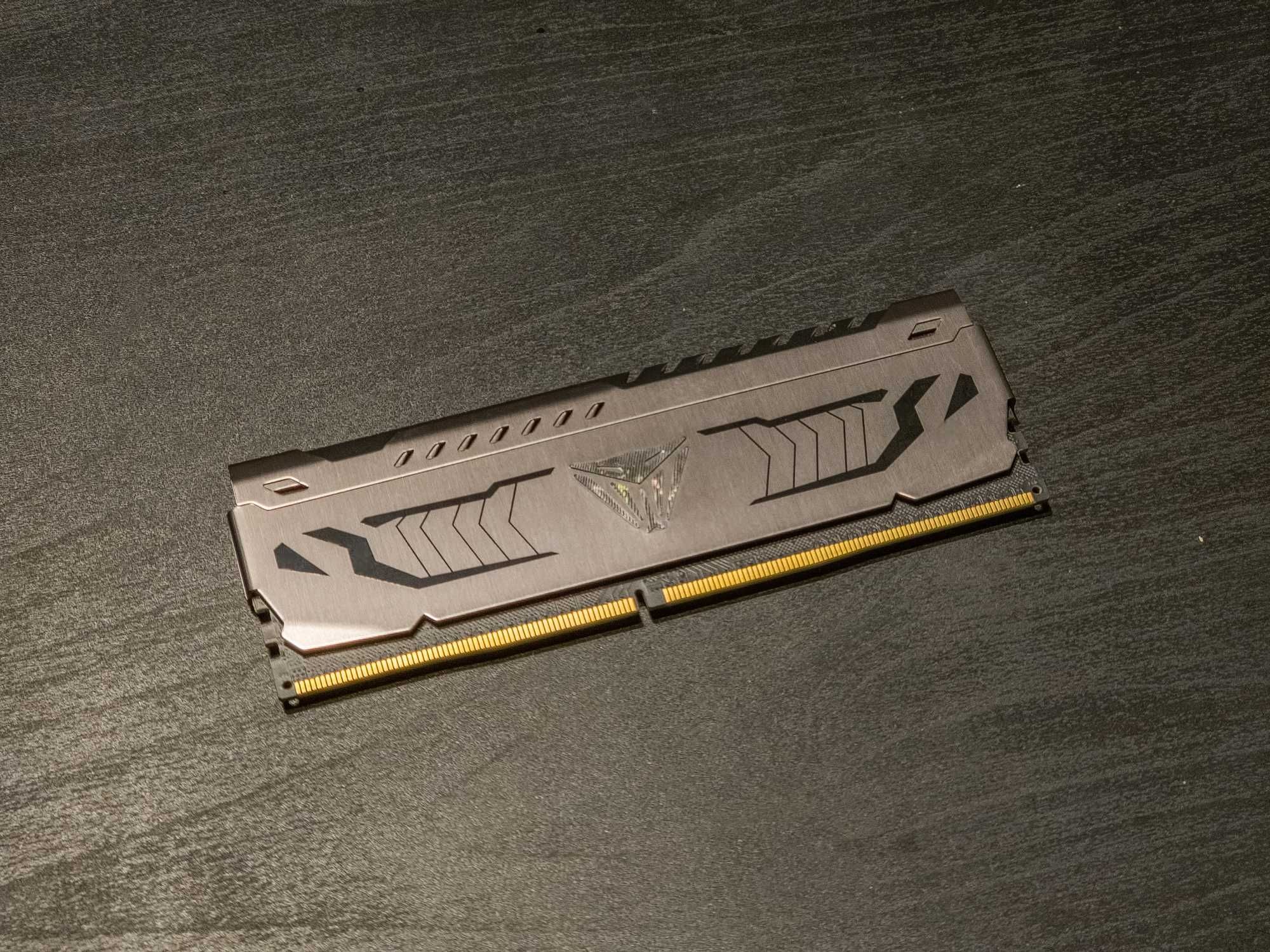 RAM Памет Patriot Viper Steel 8GB DDR4 3000Mhz [1 Брой]