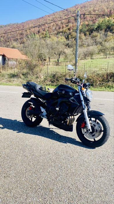 Yamaha FZ6 Black Edition