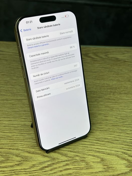 iPhone 16 Pro Max, memorie internă 256GB, sănătate baterie 98%