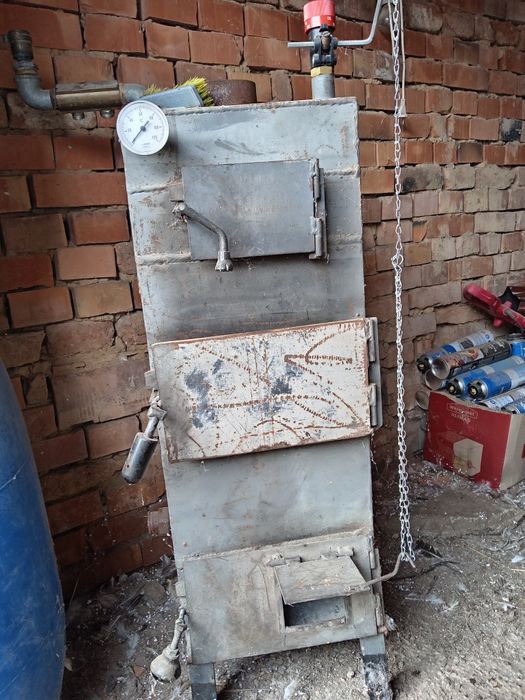 Котел на дърва и въглища + помпа