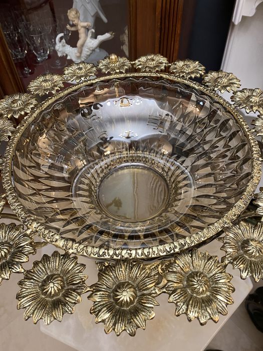 Fructiera cu suport din bronz