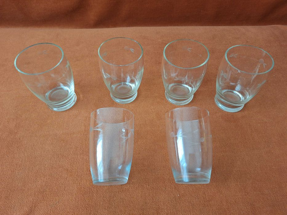 Set de 6 pahare pentru vin / apa, vechi / vintage