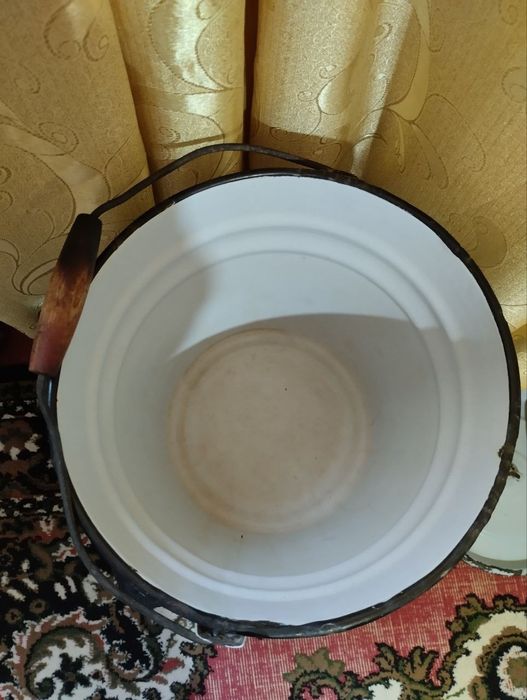 Ведро эмалированное / Челак сирли