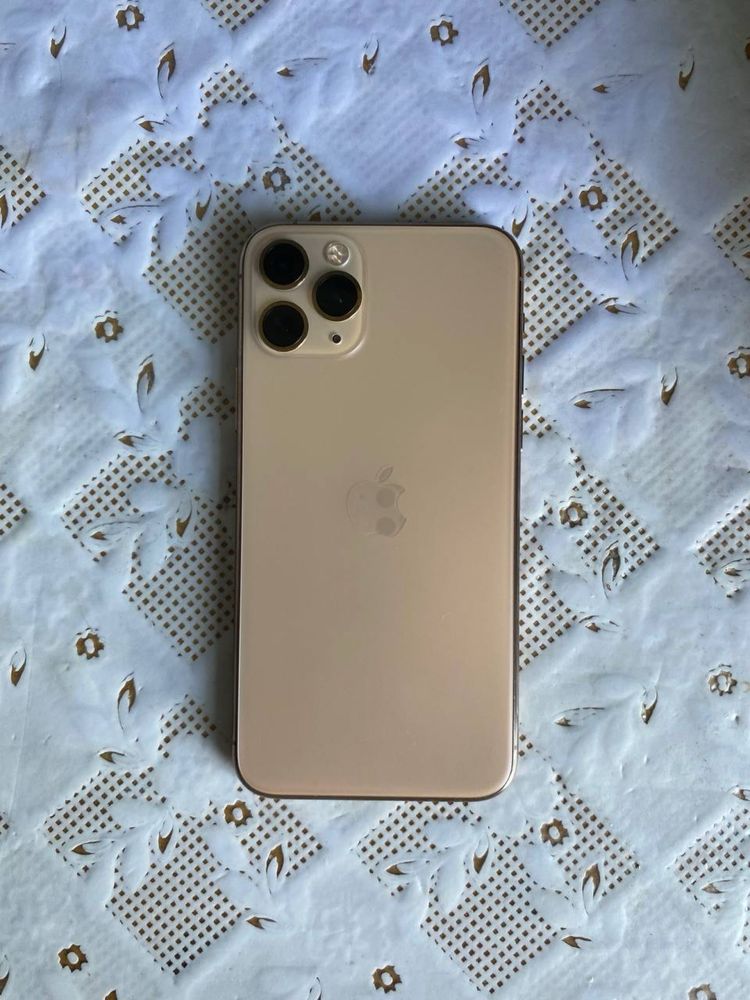 Iphone 11 pro model 300$