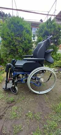 Специализирана инвалидна количка